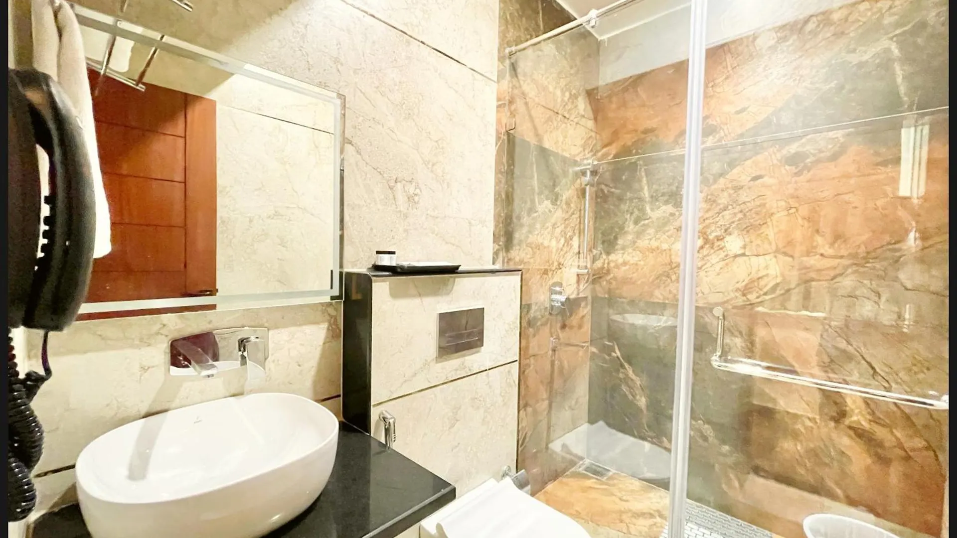 Varanasi Hotel Mantva Palace Near Kashi Vishwanath Temple - A Luxuary Hotel In 바라나시