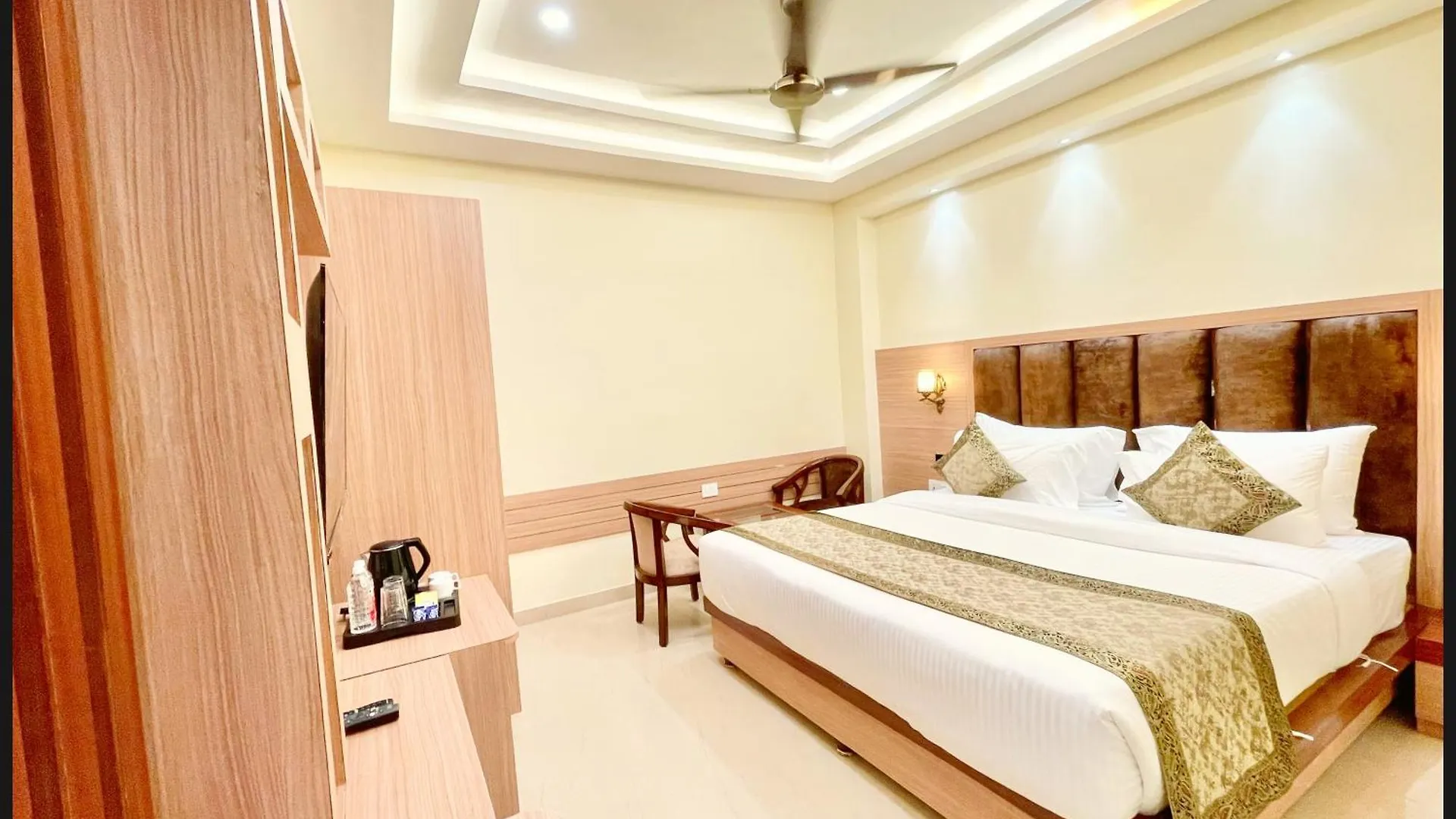 Varanasi Hotel Mantva Palace Near Kashi Vishwanath Temple - A Luxuary Hotel In 바라나시