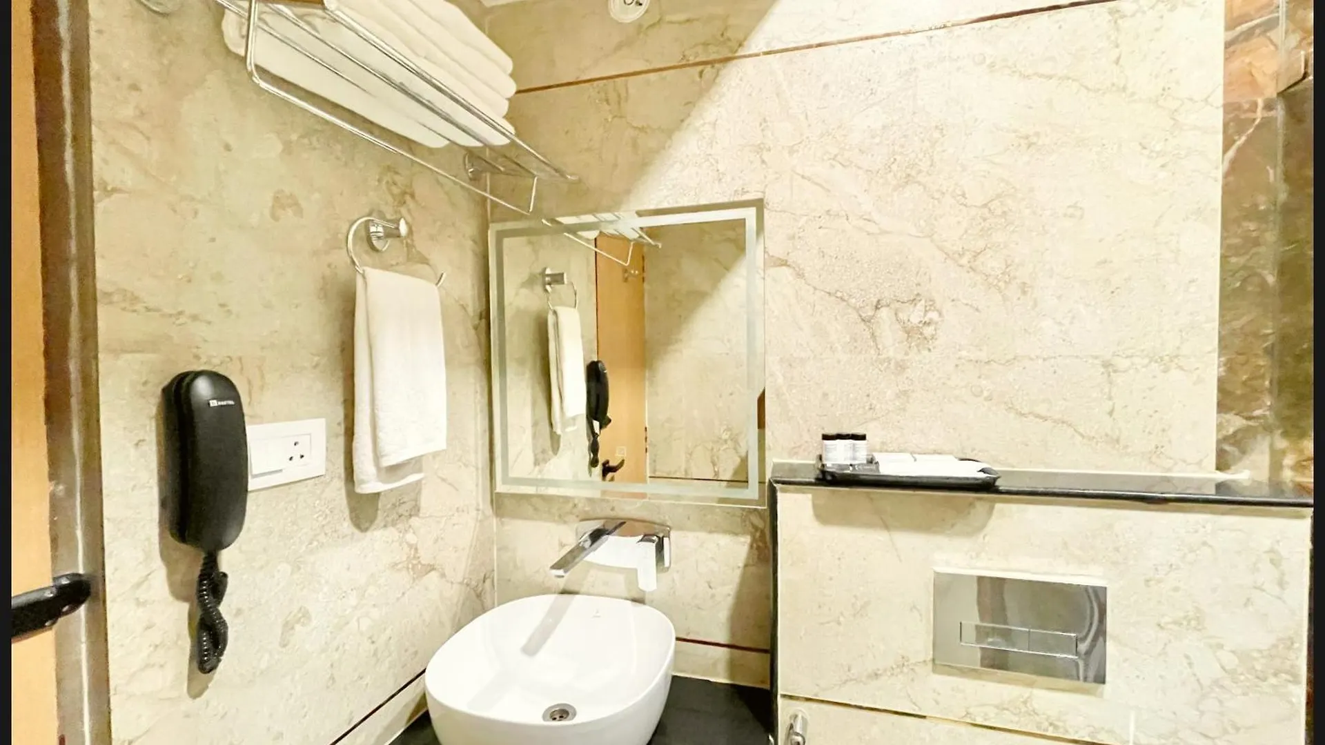 Varanasi Hotel Mantva Palace Near Kashi Vishwanath Temple - A Luxuary Hotel In 바라나시